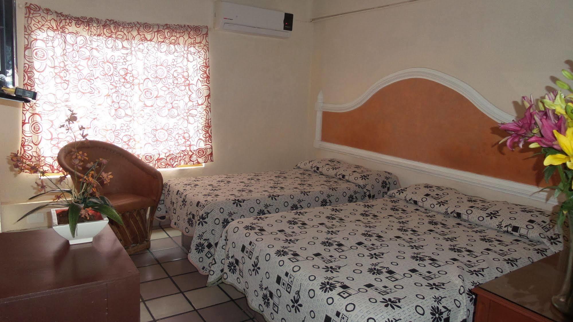 Hotel Del Valle Лос-Мочис Экстерьер фото